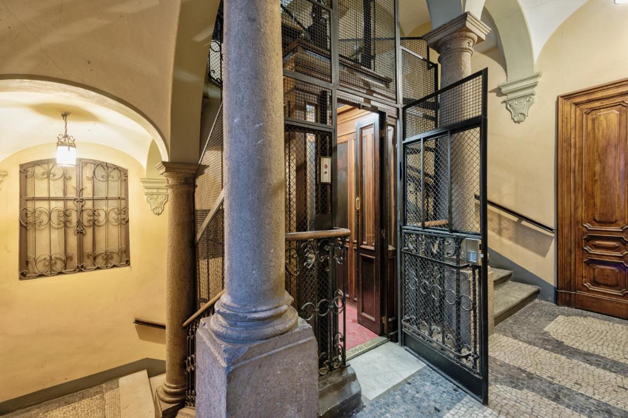 Acadamis -Il Rifugio Dei Mercanti- Piazza Castello 都灵 外观 照片