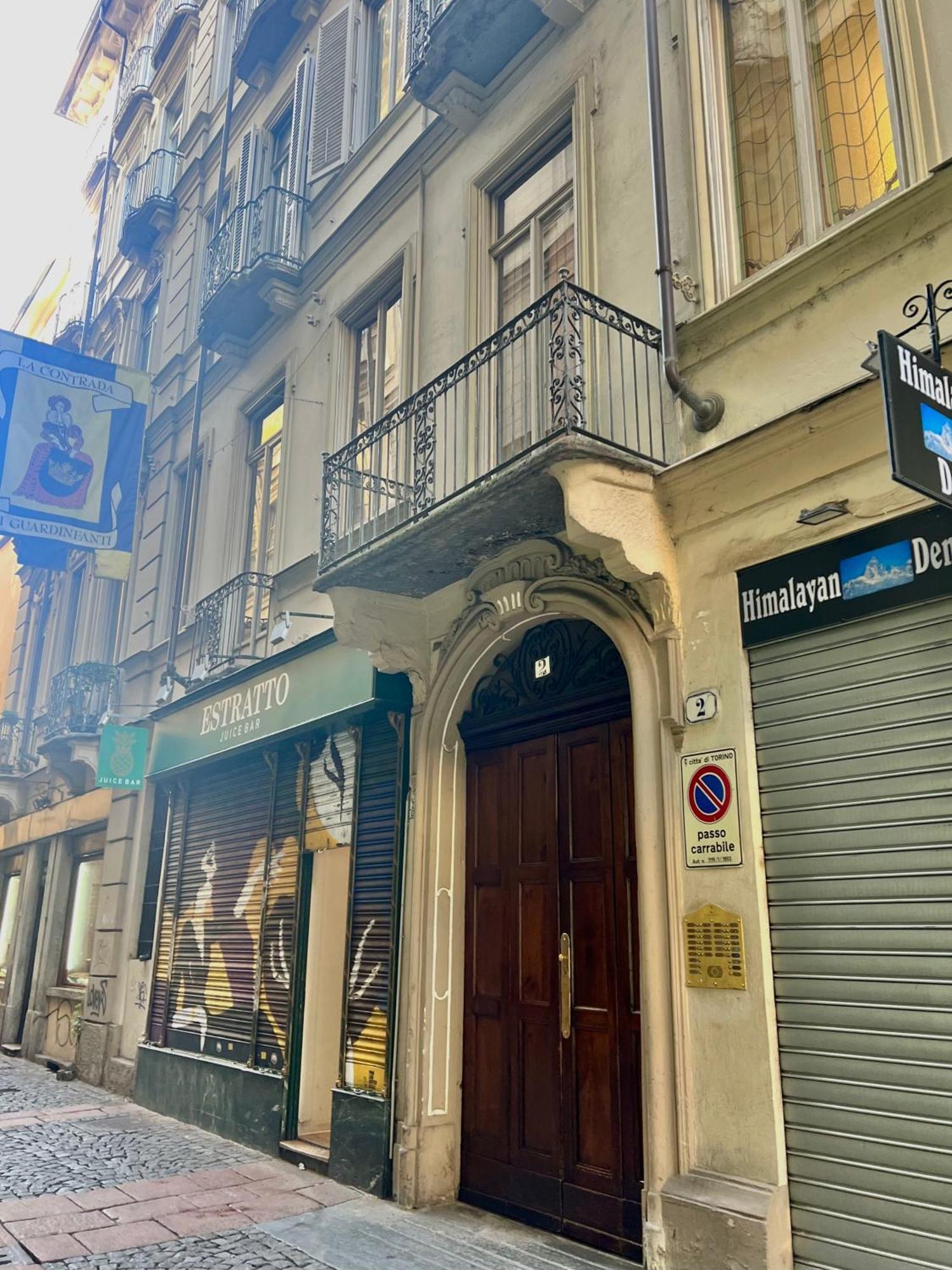 Acadamis -Il Rifugio Dei Mercanti- Piazza Castello 都灵 外观 照片